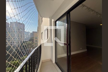 Varanda de apartamento para alugar com 3 quartos, 76m² em Vila Olímpia, São Paulo