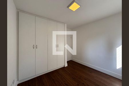 Quarto 1 de apartamento para alugar com 3 quartos, 76m² em Vila Olímpia, São Paulo