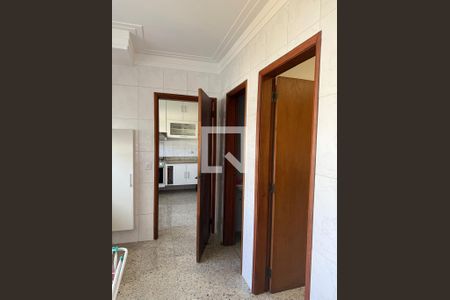 Corredor de apartamento para alugar com 4 quartos, 180m² em Vila Betania, São José dos Campos