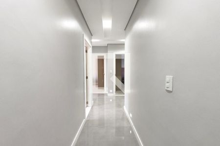 Corredor - Quartos de casa à venda com 3 quartos, 479m² em Jardim dos Oliveiras, Campinas