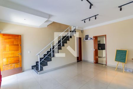 Sala de casa para alugar com 3 quartos, 105m² em Jardim Santa Cruz (campo Grande), São Paulo