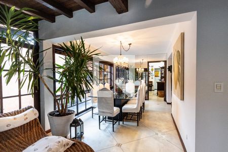 Sala de casa à venda com 4 quartos, 550m² em Lapa, São Paulo