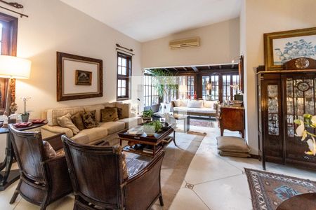 Sala de casa à venda com 4 quartos, 550m² em Lapa, São Paulo