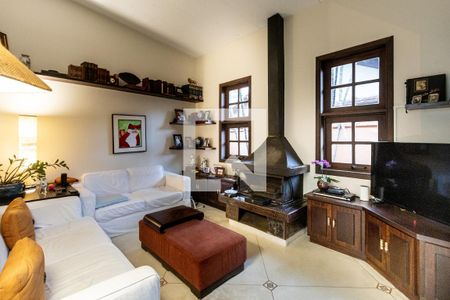 Sala de TV de casa à venda com 4 quartos, 550m² em Lapa, São Paulo