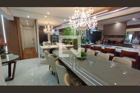 Apartamento à venda com 4 quartos, 158m² em Vila Sofia, São Paulo