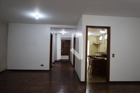 Casa à venda com 4 quartos, 418m² em Cidade Dutra, São Paulo