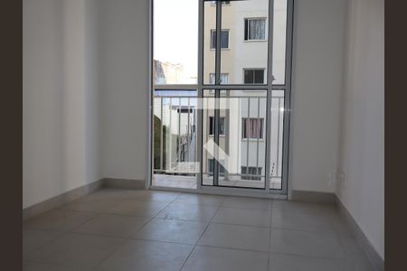 Apartamento para alugar com 2 quartos, 44m² em Parque Sao Rafael, São Paulo