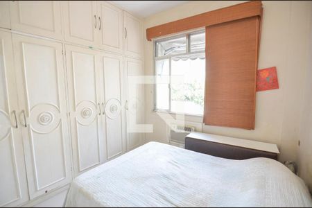 Quarto 1 de apartamento para alugar com 2 quartos, 62m² em Grajaú, Rio de Janeiro