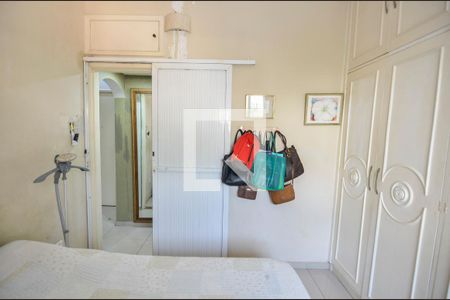 Quarto 1 de apartamento para alugar com 2 quartos, 62m² em Grajaú, Rio de Janeiro