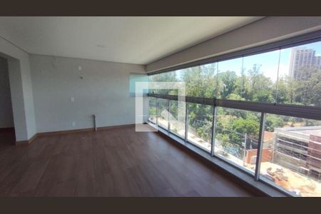 Apartamento à venda com 3 quartos, 155m² em Vila Sofia, São Paulo