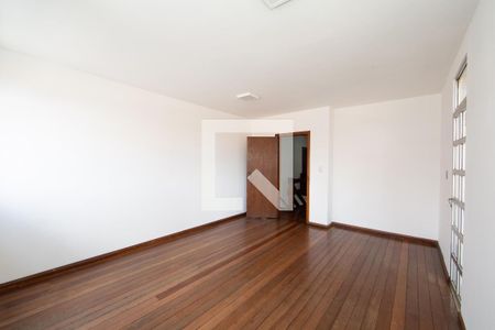 quarto 2 de casa à venda com 6 quartos, 431m² em Minas Brasil, Belo Horizonte