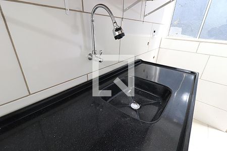 Sala cozinha de casa para alugar com 1 quarto, 28m² em Mário Quintana, Porto Alegre