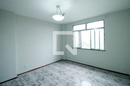 Sala de apartamento para alugar com 3 quartos, 70m² em Olaria, Rio de Janeiro