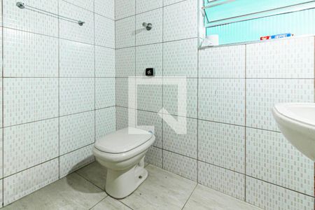 Banheiro de casa de condomínio à venda com 2 quartos, 70m² em Bom Retiro, São Paulo
