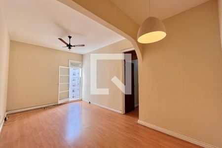 Sala  de apartamento para alugar com 2 quartos, 86m² em Copacabana, Rio de Janeiro