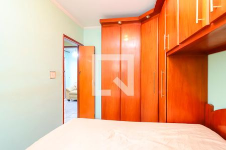 Quarto 1 de apartamento à venda com 2 quartos, 48m² em Vila Carmosina, São Paulo