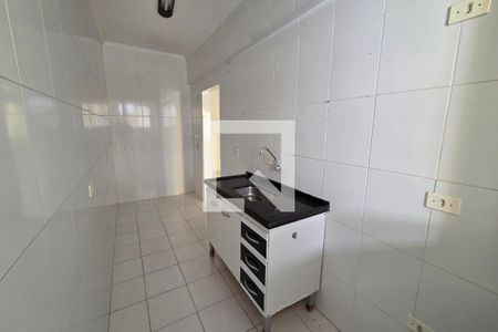 Cozinha de apartamento para alugar com 2 quartos, 75m² em Canto do Forte, Praia Grande