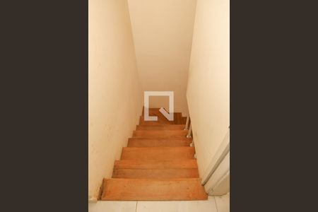 Escada de casa à venda com 2 quartos, 90m² em Perdizes, São Paulo