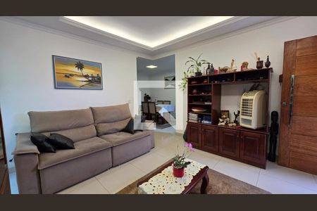 Casa à venda com 4 quartos, 200m² em Vila Pinto Coelho, Lagoa Santa