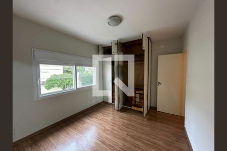 Casa à venda com 3 quartos, 150m² em Vila Campo Grande, São Paulo