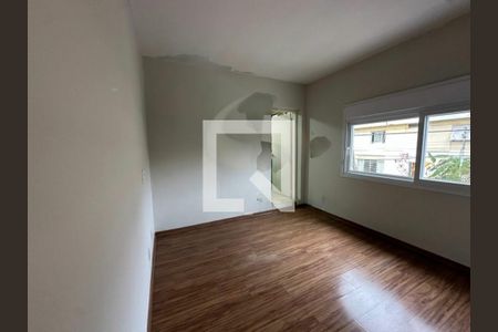 Casa à venda com 3 quartos, 150m² em Vila Campo Grande, São Paulo