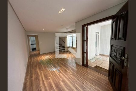 Casa à venda com 3 quartos, 150m² em Vila Campo Grande, São Paulo