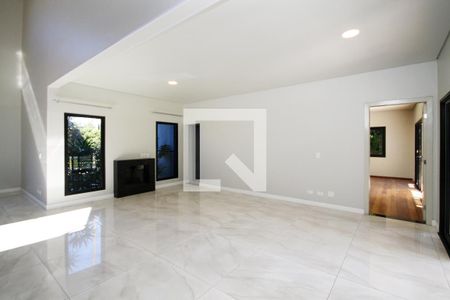 Sala de Estar de casa de condomínio para alugar com 4 quartos, 750m² em Vila de Sao Fernando, Cotia