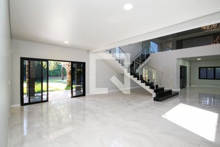 Sala de Estar de casa de condomínio para alugar com 4 quartos, 750m² em Vila de Sao Fernando, Cotia
