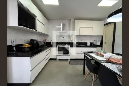 Cozinha de apartamento para alugar com 3 quartos, 120m² em Serra, Belo Horizonte