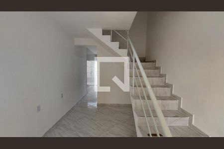 Sala de casa de condomínio para alugar com 2 quartos, 67m² em Cabuçu, Nova Iguaçu
