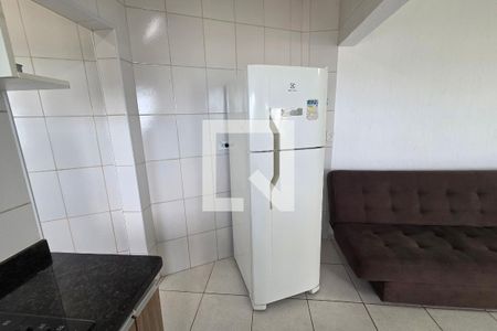 Cozinha de apartamento para alugar com 1 quarto, 46m² em Guilhermina, Praia Grande