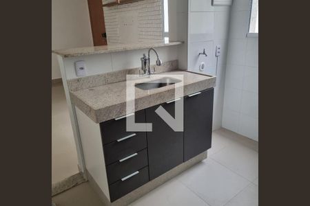 Cozinha de apartamento para alugar com 2 quartos, 33m² em Estância Guatambu, Itaquaquecetuba
