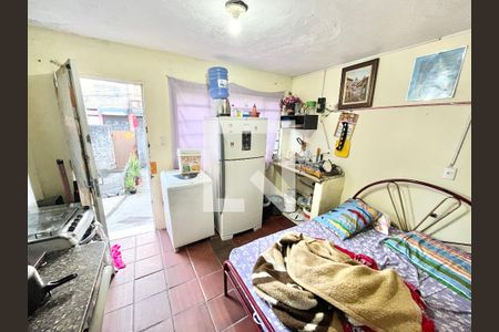 Sala/Quarto/Cozinha de casa para alugar com 1 quarto, 35m² em Jardim Santa Cruz, São Paulo