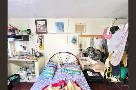Sala/Quarto/Cozinha de casa para alugar com 1 quarto, 35m² em Jardim Santa Cruz, São Paulo
