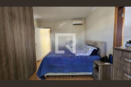 Casa à venda com 3 quartos, 136m² em Cupecê, São Paulo