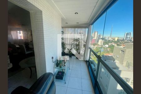 Varanda de apartamento à venda com 4 quartos, 201m² em Higienópolis, São Paulo