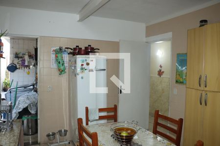 Cozinha de casa para alugar com 2 quartos, 176m² em Jardim Estela, Embu das Artes