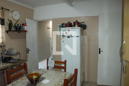 Cozinha de casa para alugar com 2 quartos, 176m² em Jardim Estela, Embu das Artes