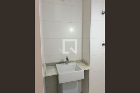 Banheiro  social de kitnet/studio à venda com 1 quarto, 26m² em Perdizes, São Paulo