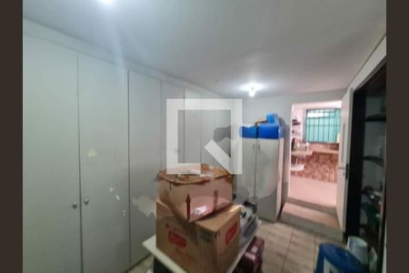 Casa à venda com 3 quartos, 180m² em Jardim Santa Cruz (Campo Grande), São Paulo