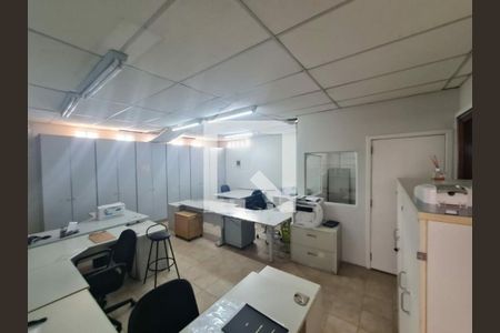 Casa à venda com 3 quartos, 180m² em Jardim Santa Cruz (Campo Grande), São Paulo