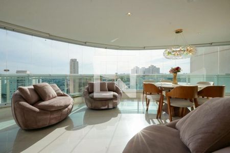 Apartamento à venda com 4 quartos, 246m² em Vila Sofia, São Paulo