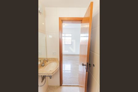 Lavabo na Sala de apartamento para alugar com 4 quartos, 130m² em Palmares, Juiz de Fora