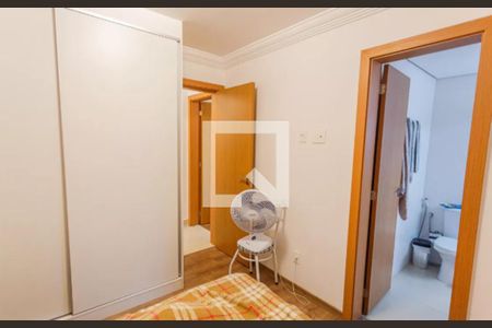 Apartamento à venda com 2 quartos, 60m² em Sagrada Família, Belo Horizonte
