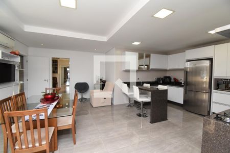 Sala/Cozinha de casa para alugar com 7 quartos, 370m² em Xaxim, Curitiba