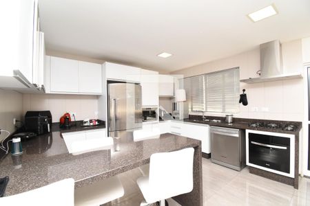 Sala/Cozinha de casa para alugar com 7 quartos, 370m² em Xaxim, Curitiba