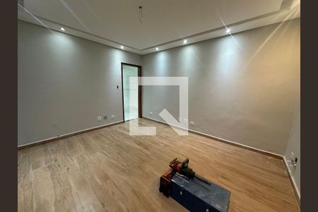 Sala de casa para alugar com 3 quartos, 93m² em Jardim Independencia, São Vicente
