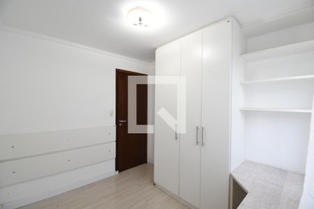 Quarto 3 de casa para alugar com 3 quartos, 370m² em Xaxim, Curitiba