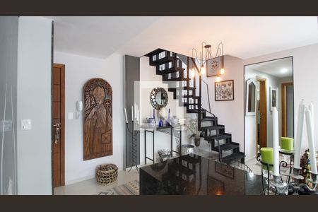 Apartamento para alugar com 3 quartos, 146m² em Parque Burle, Cabo Frio