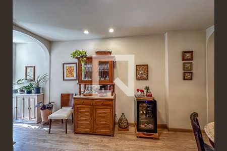 Apartamento à venda com 2 quartos, 57m² em Laranjeiras, Rio de Janeiro